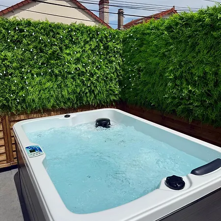 Jacuzzi D'exception - Proche Paris